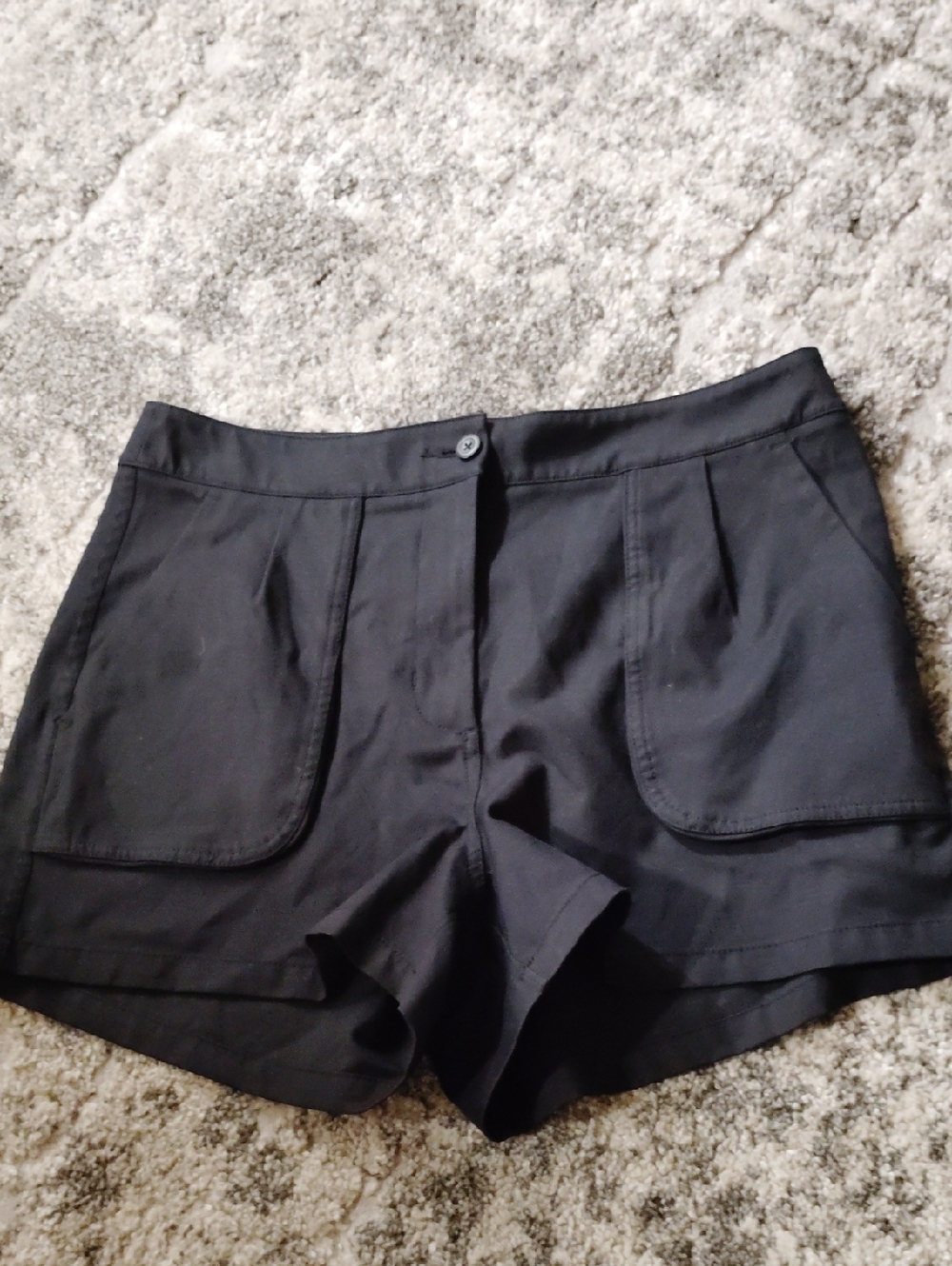 lululemon athletica Women's Black High-Waist Shorts